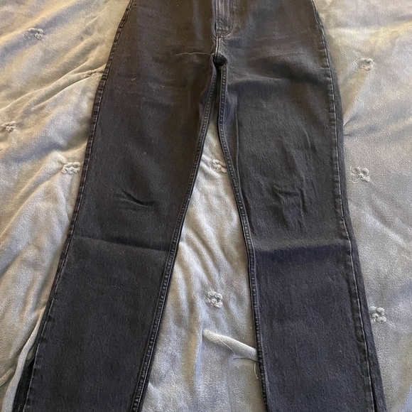 Abercrombie ‘90s Straight Ultra High Rise Jeans - Picture 3 of 5